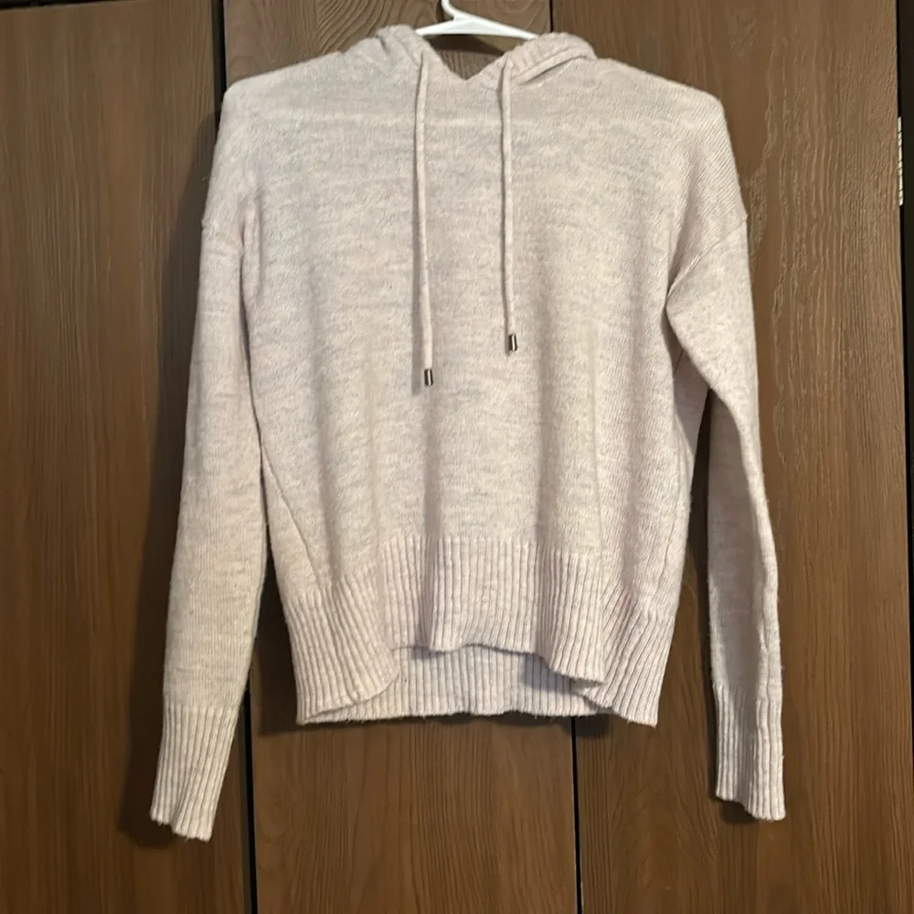 Sweater - Picture 1 of 2